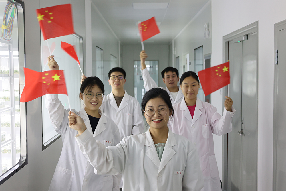 1696119095633472.jpg 2.jpg