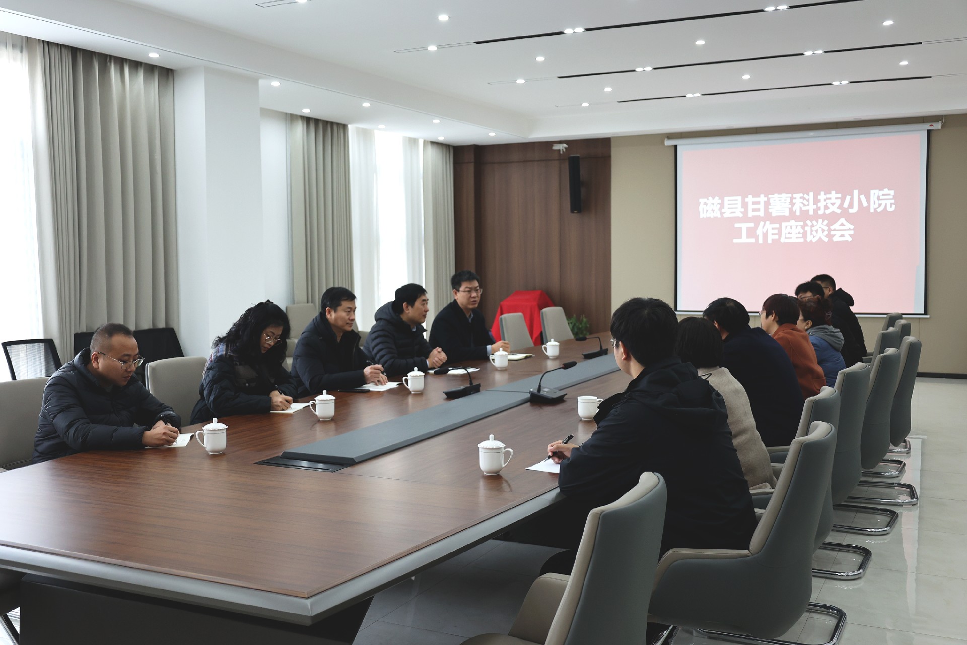 1709779806199055.jpg 811e94c29ac7bd895cfa895a6bb6c1d.jpg