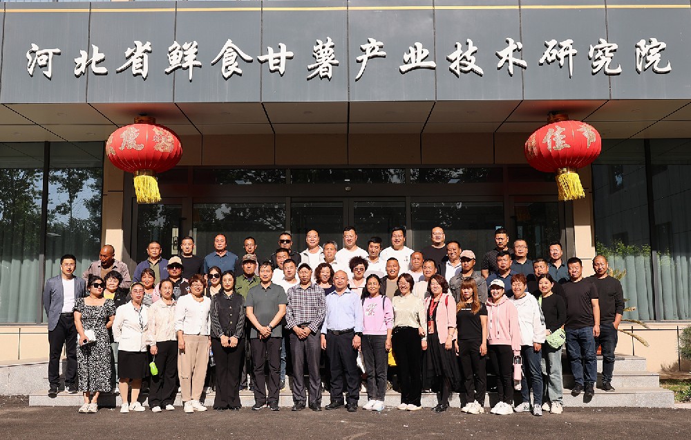 1713951385162294.jpg 5T8A8864.jpg